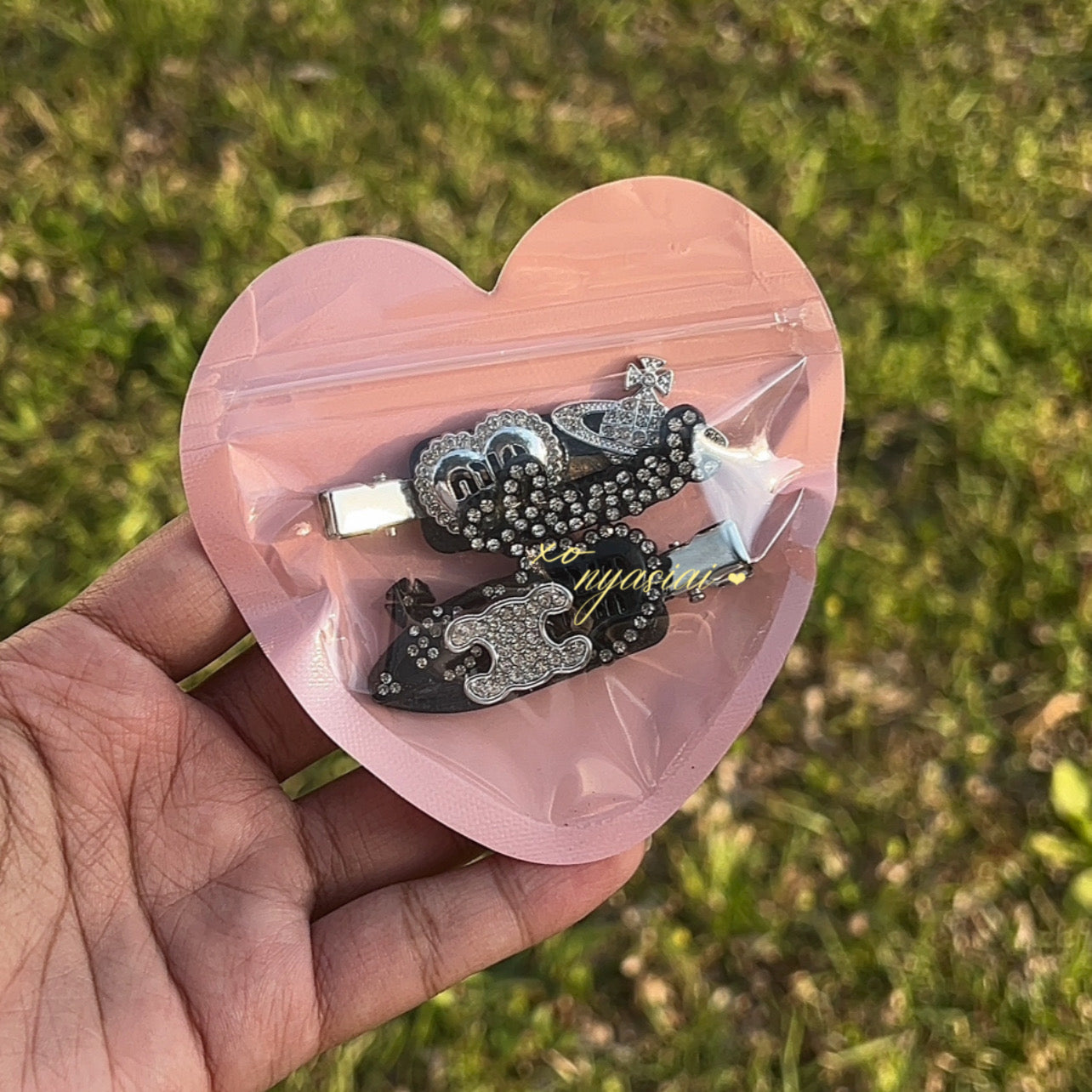 Cc hair clips
