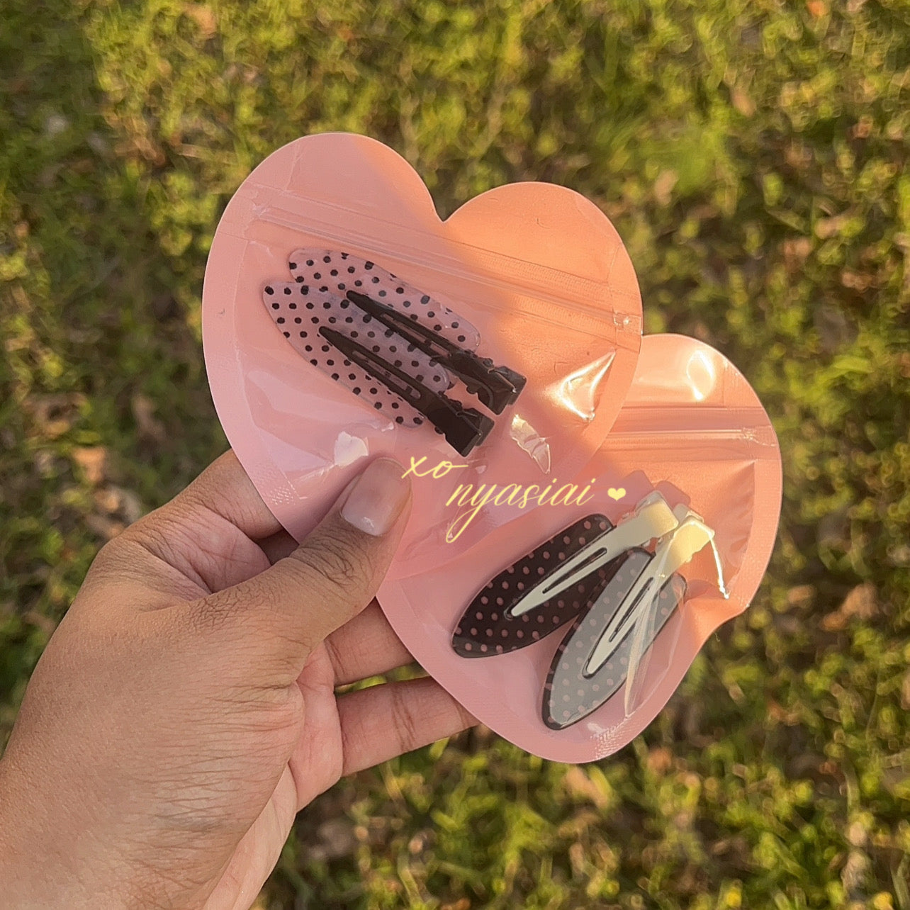 Polka dot hair clips