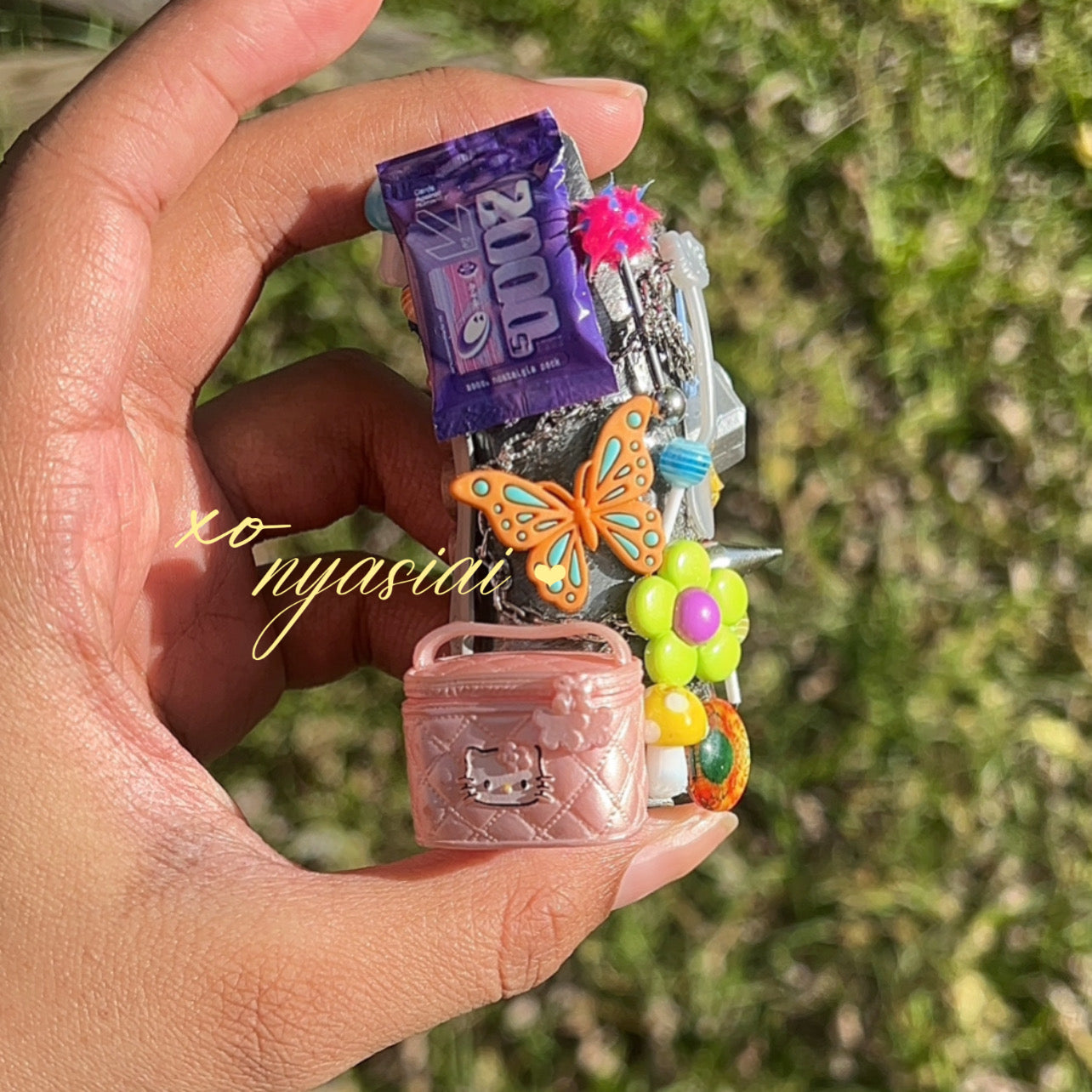 Premade junk lighter case